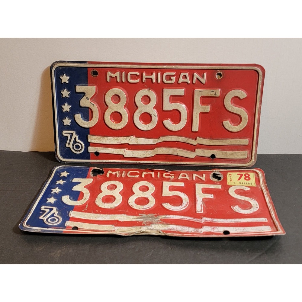 Vintage Pair Of 1976 Michigan License Plates ( 3885FS ) Bicentennial Wall Art